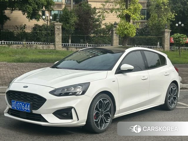 Ford Focus 2022 Белый из Китая, фото 5