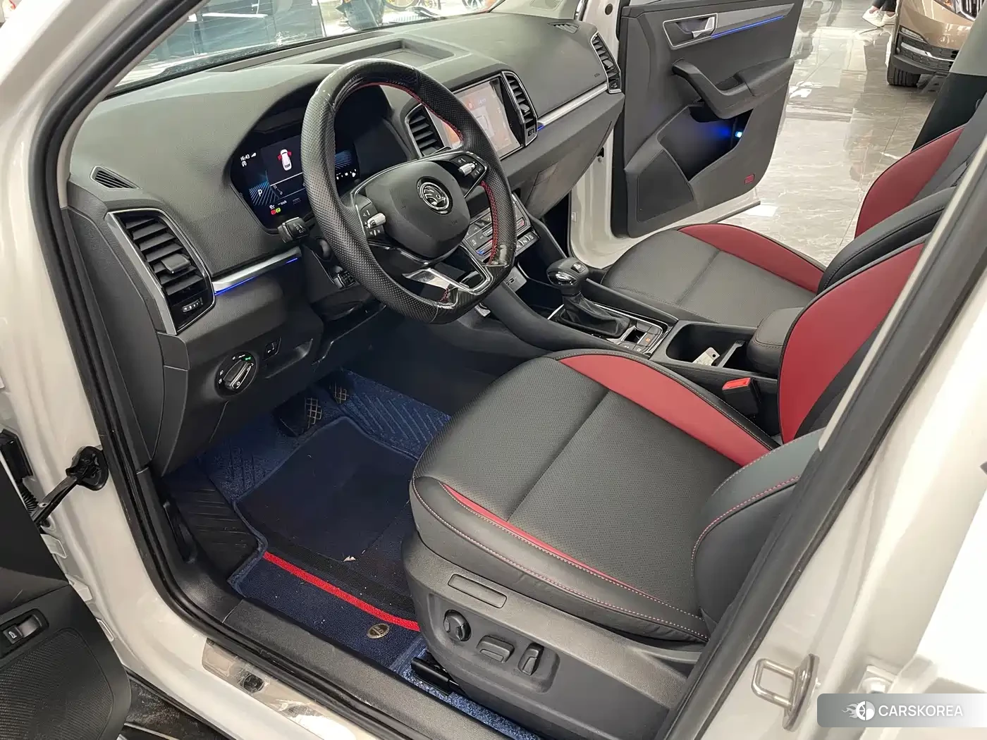 Skoda Karoq 2022 Белый из Китая, фото 5