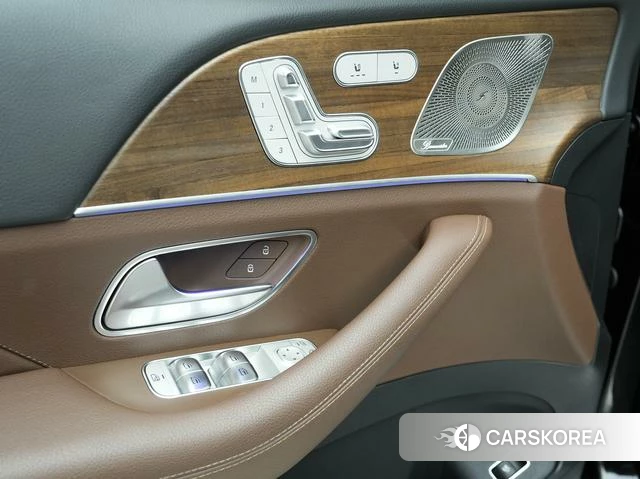 Mercedes-Benz GLE 2024 Черный из Китая, фото 5