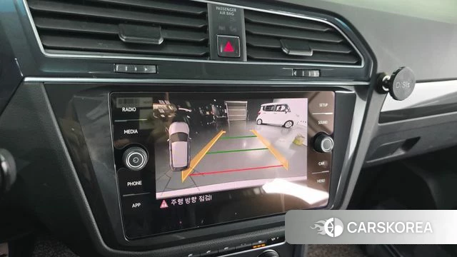 Volkswagen Tiguan second Generation 2018 Белый из Кореи, фото 5