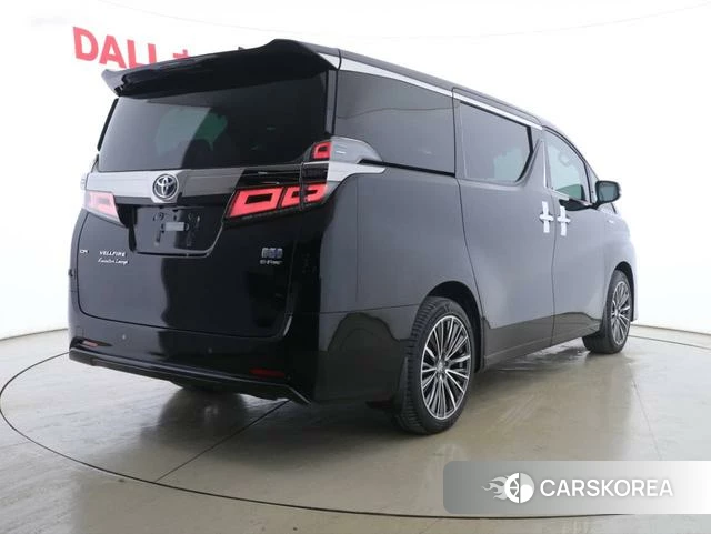 Toyota Vellfire 2022 Черный из Китая, фото 5