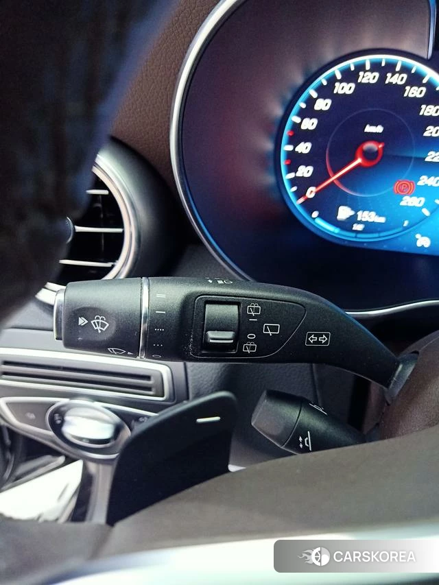 Mercedes-Benz GLC 2021 Черный из Китая, фото 5