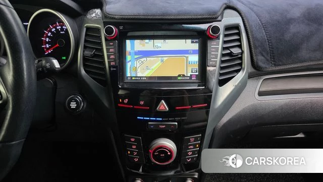 Ssangyong Tivoli Armor 2018 Белый из Кореи, фото 5