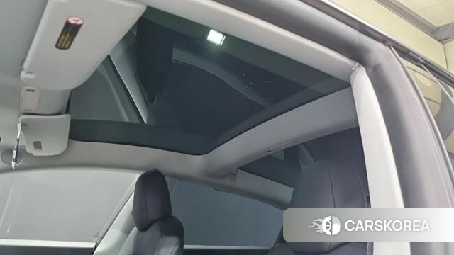 Tesla Model 3 2021 Белый из Кореи, фото 5