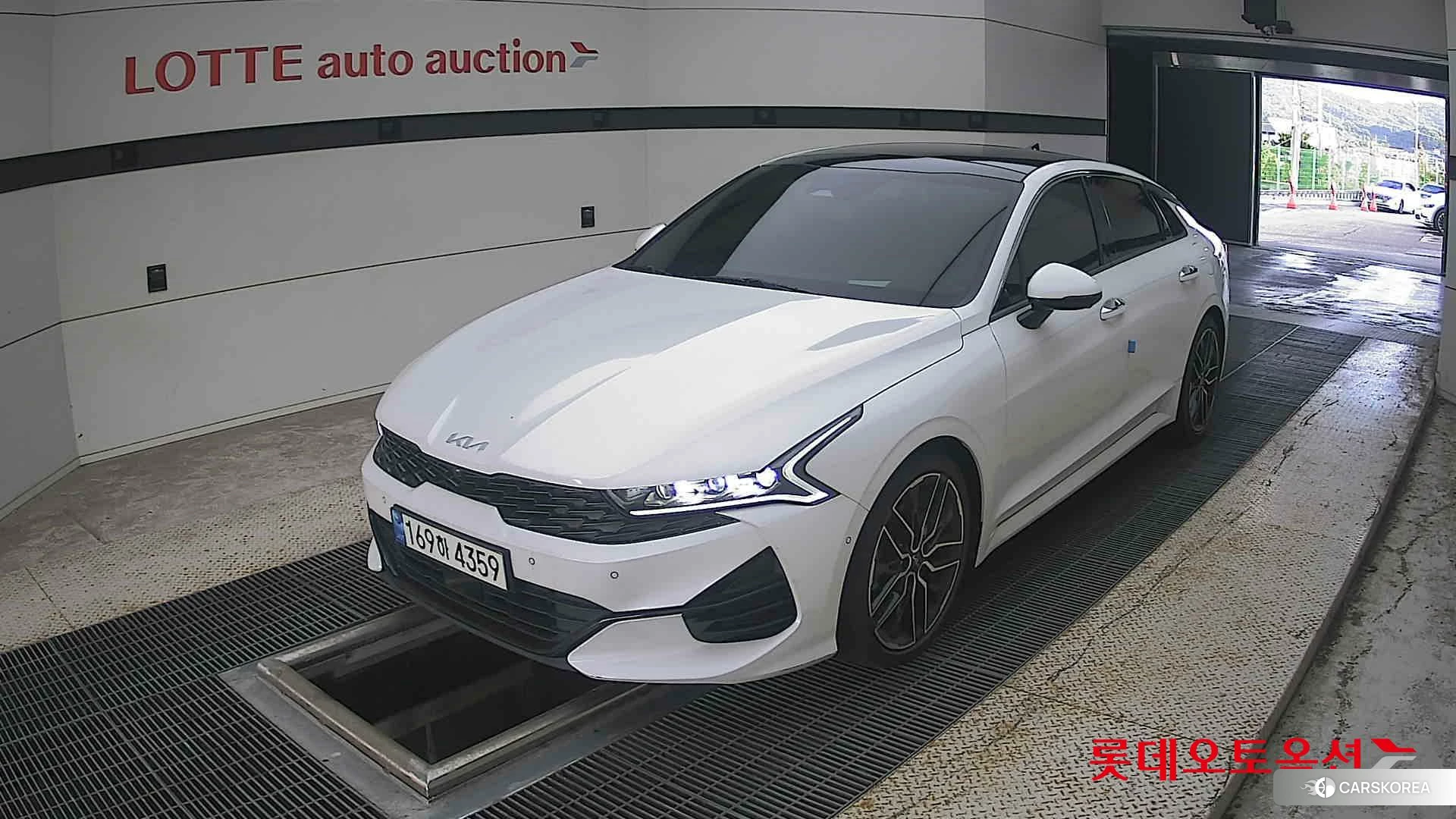 Kia K5 2022 Белый из Кореи, фото 5