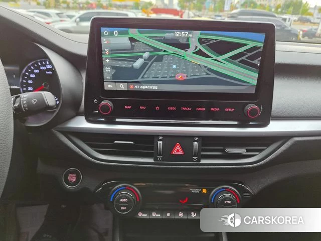 Kia The New K3 2nd generation 2021 Белый из Кореи, фото 5