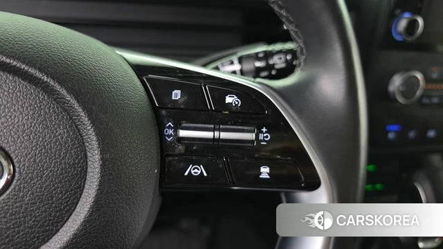 Hyundai Staria 2023 Желтый из Кореи, фото 5