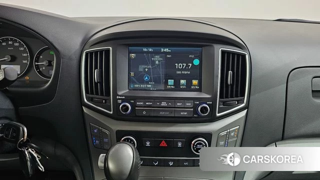 Hyundai The New Grand Starex 2018 Белый из Кореи, фото 5