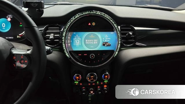 Mini Cooper 2023 Белый из Кореи, фото 5