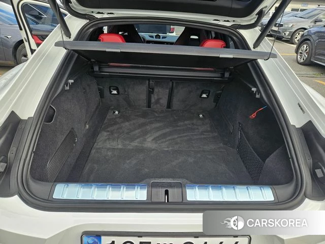 Porsche Panamera (976) 2024 Светло-серебряный цвет из Кореи, фото 5