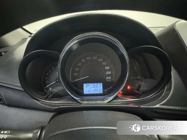 Toyota Yaris L 2021 Белый из Китая, фото 5
