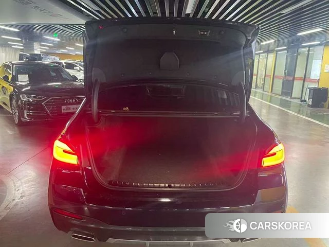 BMW 5 series 2024 Черный из Китая, фото 5