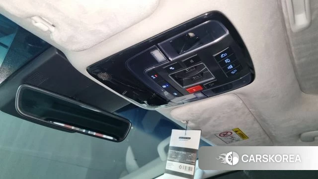 Hyundai Staria 2025 Белый из Кореи, фото 5