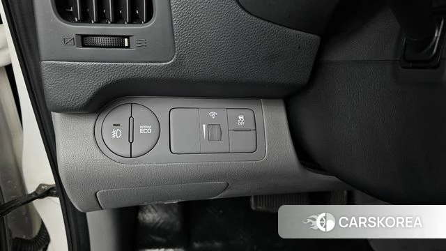 Hyundai The New Grand Starex 2019 Белый из Кореи, фото 5
