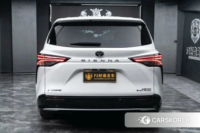 Toyota Sienna 2025 Белый из Китая, фото 5