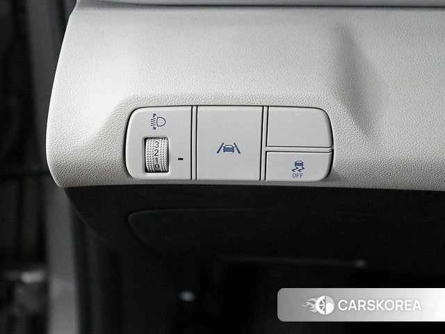 Hyundai Avante (CN7) 2020 Серебристо-серый из Кореи, фото 5