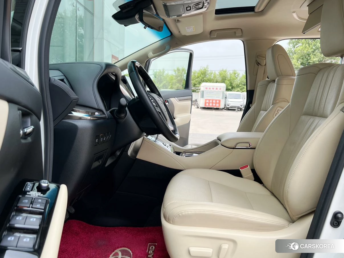 Toyota Alphard 2020 Белый из Китая, фото 5