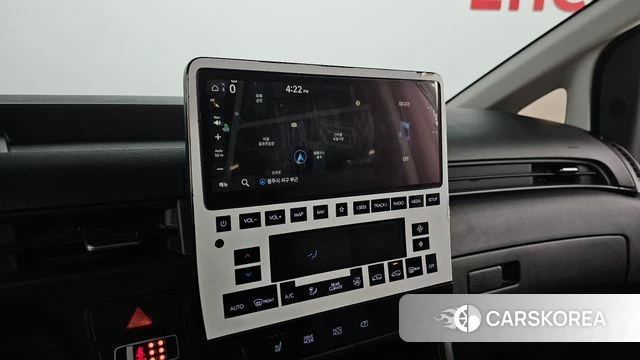 Hyundai Staria 2022 Белый из Кореи, фото 5