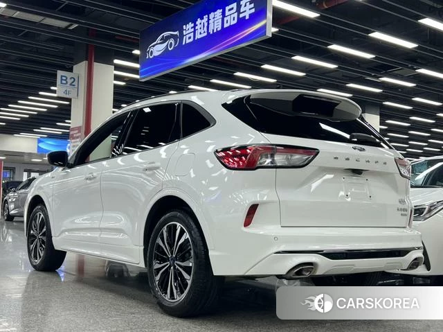 Ford Escape 2021 Белый из Китая, фото 5