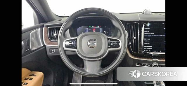 Volvo XC60 second Generation 2022 Белый из Кореи, фото 5