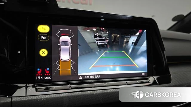 Volkswagen Golf 8th Generation 2022 Белый из Кореи, фото 5