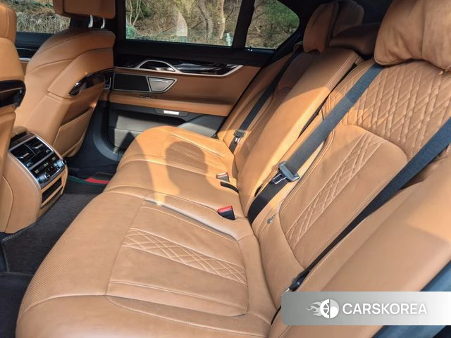 BMW 7 Series (G11) 2018 Синий из Кореи, фото 5