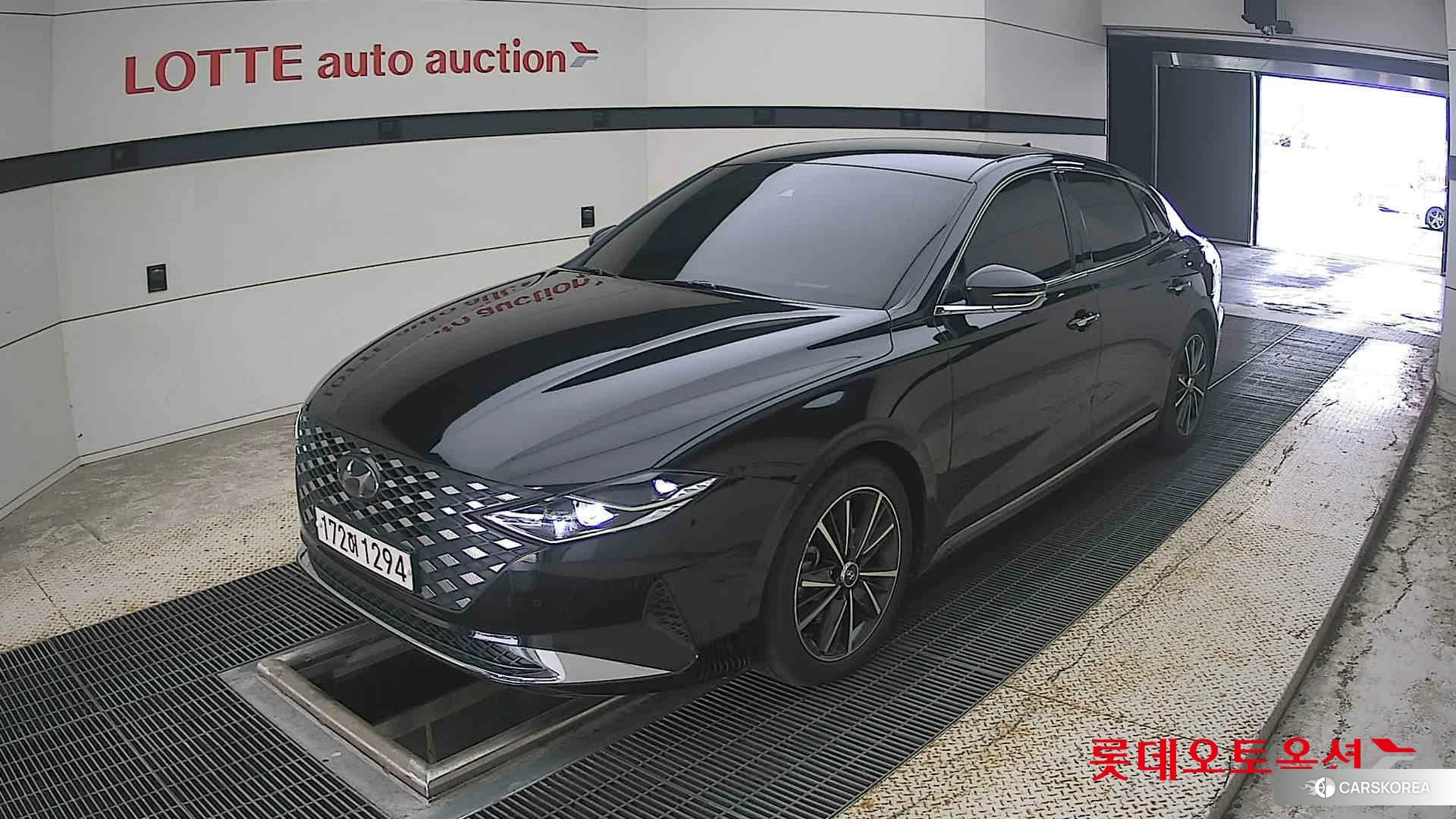 Hyundai Grandeur 2023 Abyss Black Pearl из Кореи, фото 5