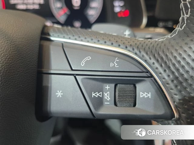 Audi Q8 (4M) 2023 Черный из Кореи, фото 5