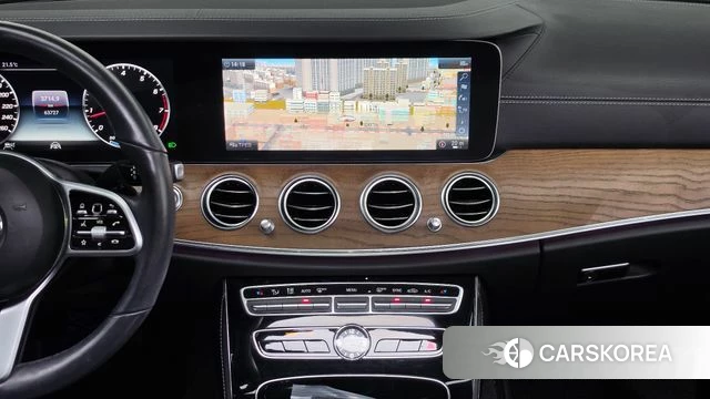 Mercedes-Benz E-Class W213 2019 Белый из Кореи, фото 5