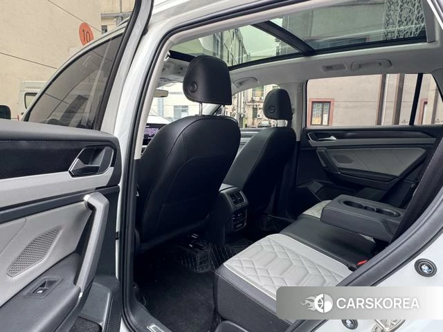 Volkswagen Tayron 2024 Белый из Китая, фото 5