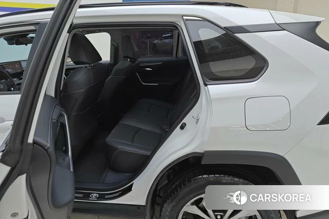 Toyota RAV4 2024 Белый из Китая, фото 5