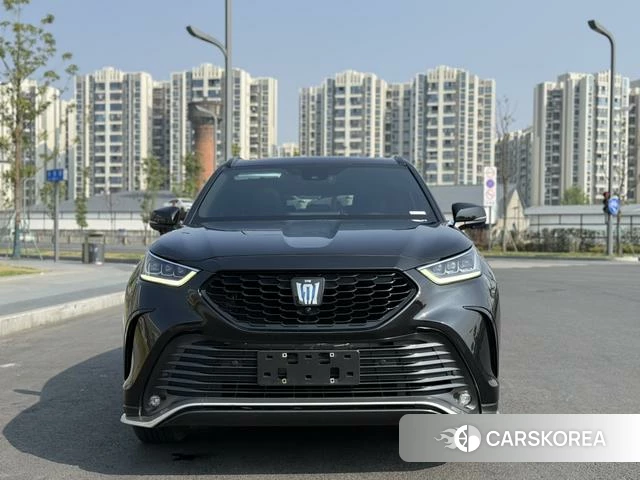 Toyota Crown 2023 Черный из Китая, фото 5