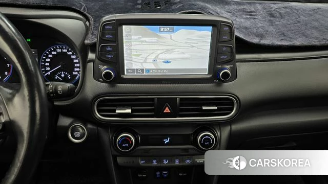 Hyundai Kona 2018 Серебристо-серый из Кореи, фото 5