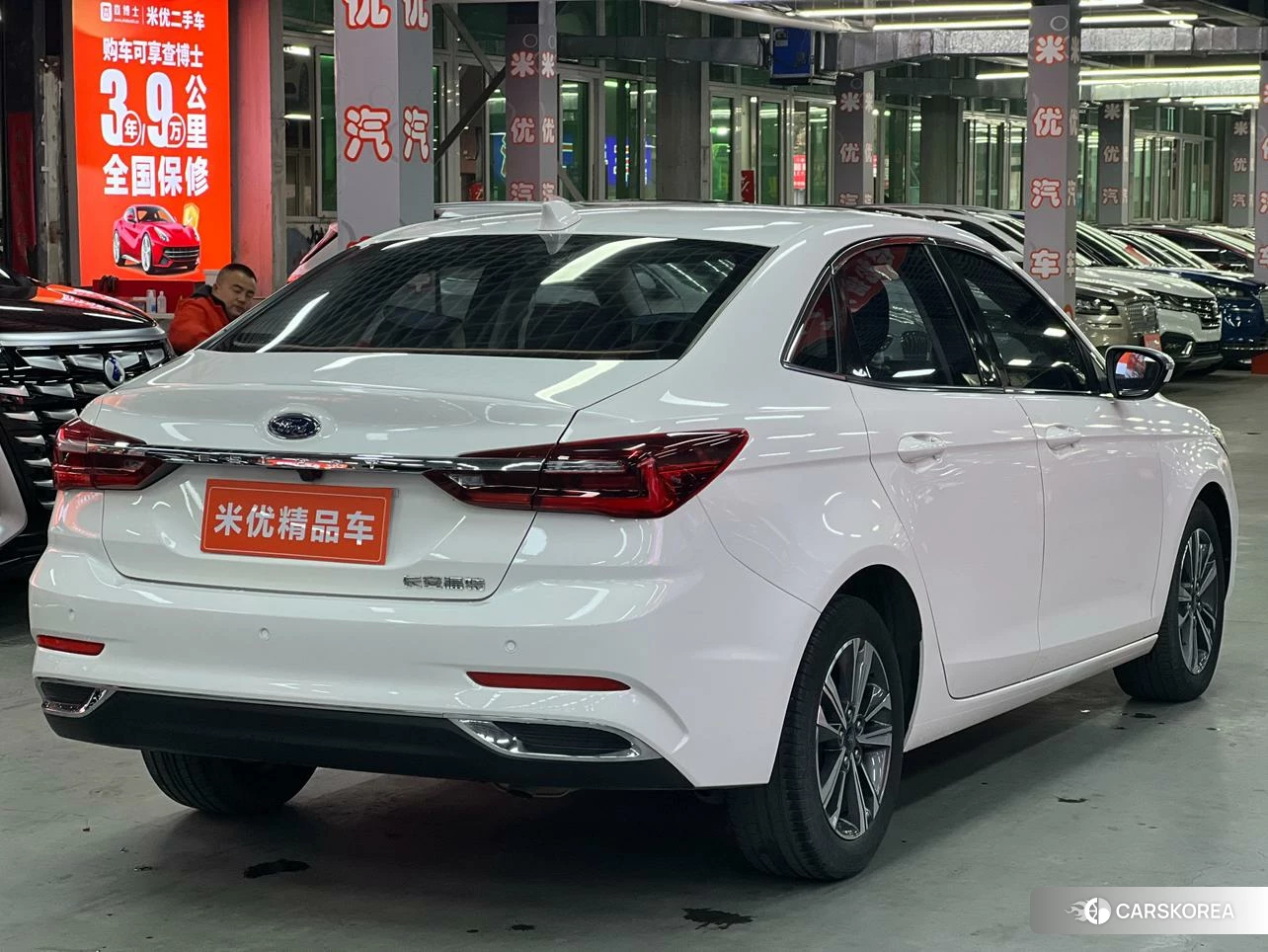 Ford Escort 2021 Белый из Китая, фото 5