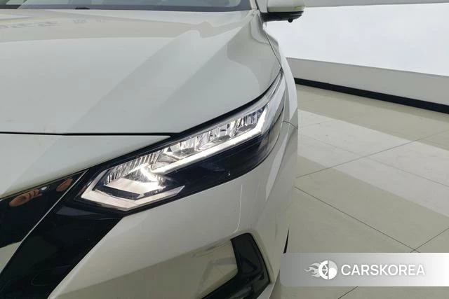 Nissan Sylphy 2023 Белый из Китая, фото 5