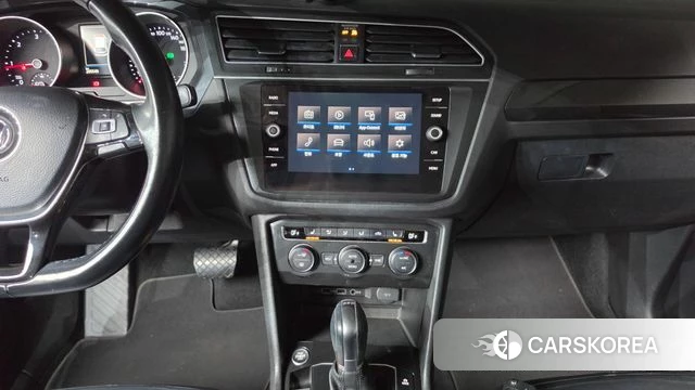 Volkswagen Tiguan second Generation 2018 Серебряный из Кореи, фото 5