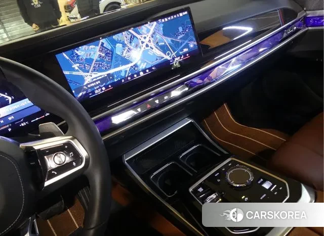 BMW 7 Series (G70) 2025 Черный из Кореи, фото 5