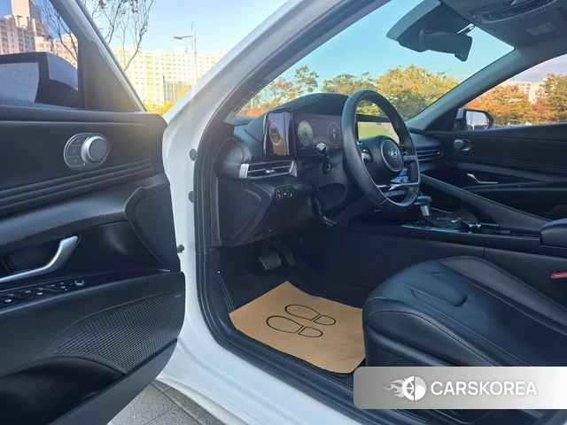 Hyundai Avante (CN7) 2023 Белый из Кореи, фото 5