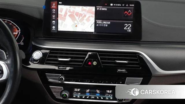 BMW 6 Series GT (G32) 2023 Серебристо-серый из Кореи, фото 5