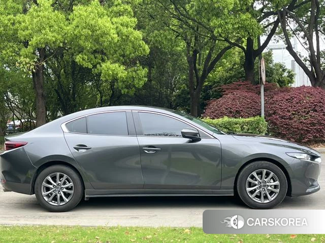 Mazda 3 2021 Темно-серый из Китая, фото 5