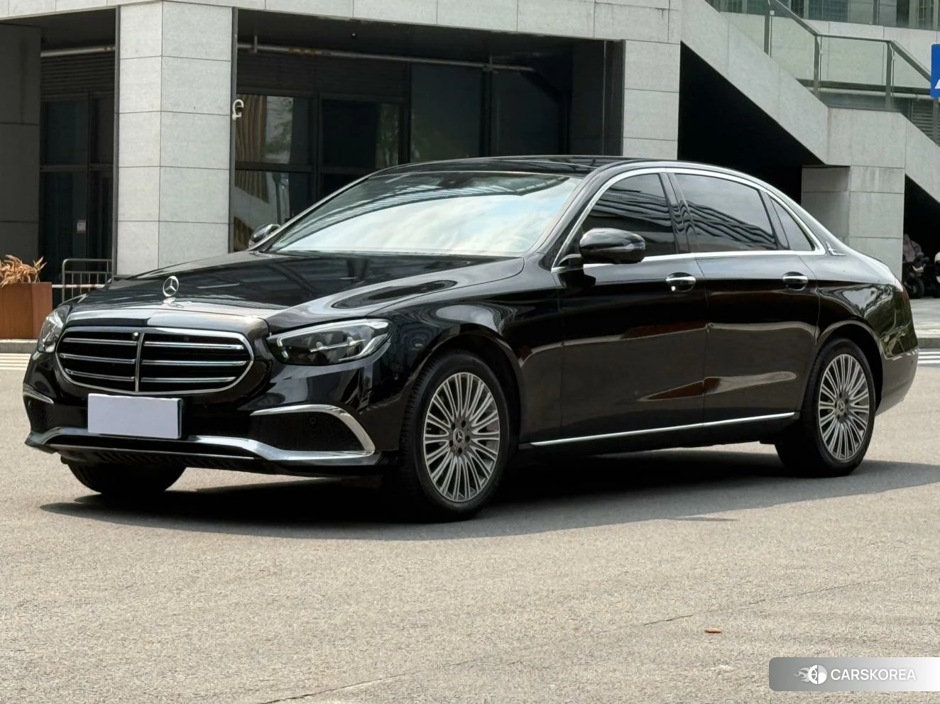 Mercedes-Benz E-Class 2022 Черный из Китая, фото 5