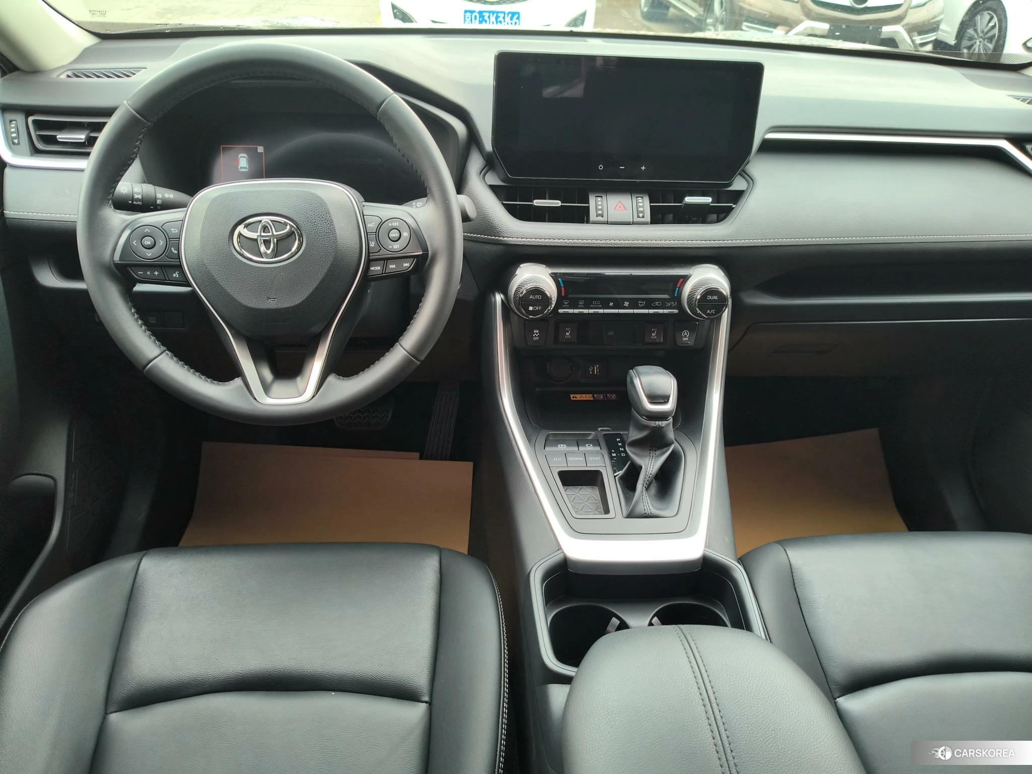 Toyota RAV4 2023 Шампань из Китая, фото 5
