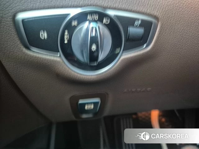 Mercedes-Benz E-Class W213 2021 Серебристо-серый из Кореи, фото 5