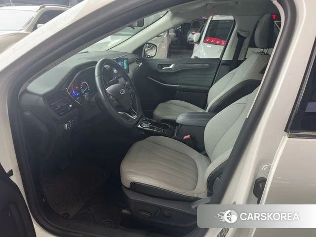 Ford Escape 2022 Белый из Китая, фото 5