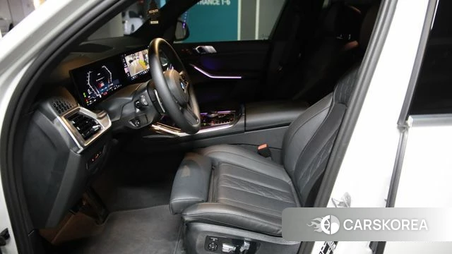 BMW X7 (G07) 2026 Белый из Кореи, фото 5