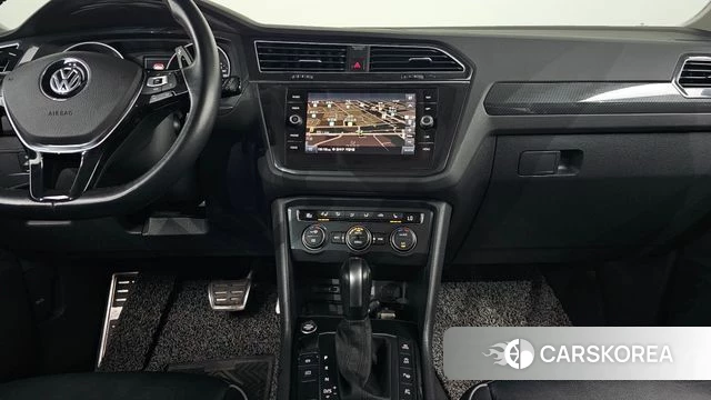 Volkswagen Tiguan second Generation 2020 Черный из Кореи, фото 5