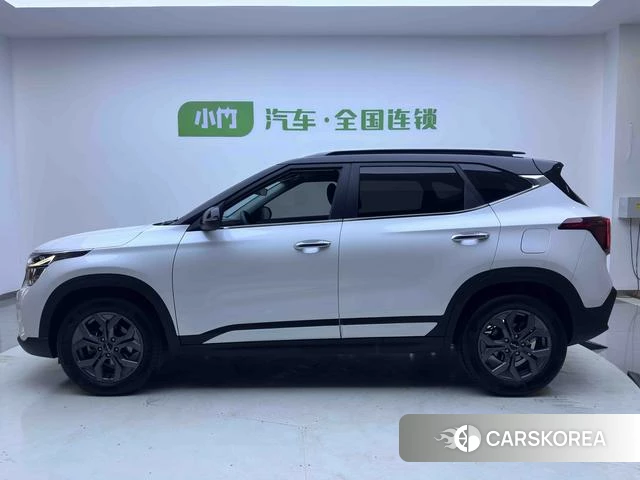 Kia Seltos 2023 Белый из Китая, фото 5