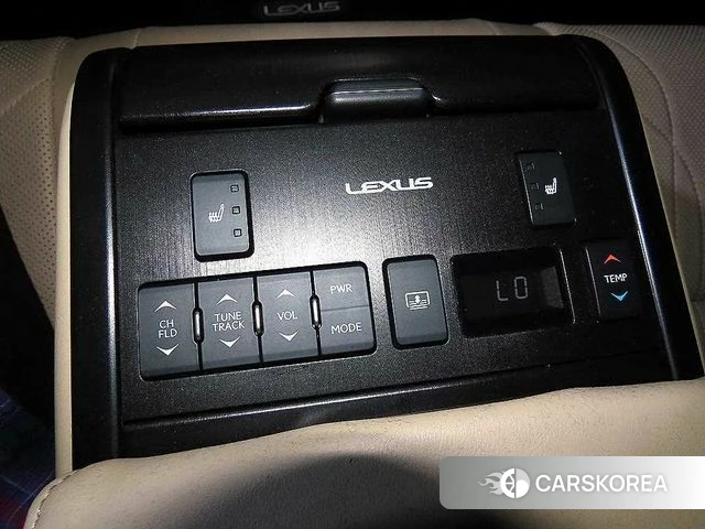 Lexus ES300h 7th generation 2019 Серебряный из Кореи, фото 5