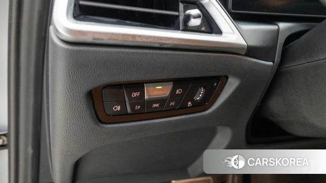 BMW 3 Series (G20) 2025 Серебристо-серый из Кореи, фото 5