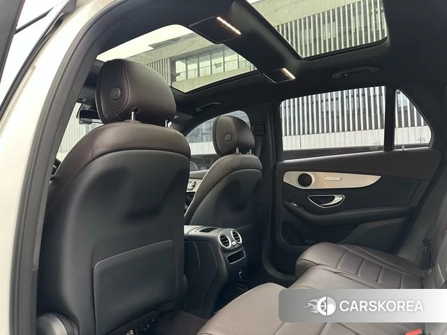 Mercedes-Benz GLC 2021 Белый из Китая, фото 5
